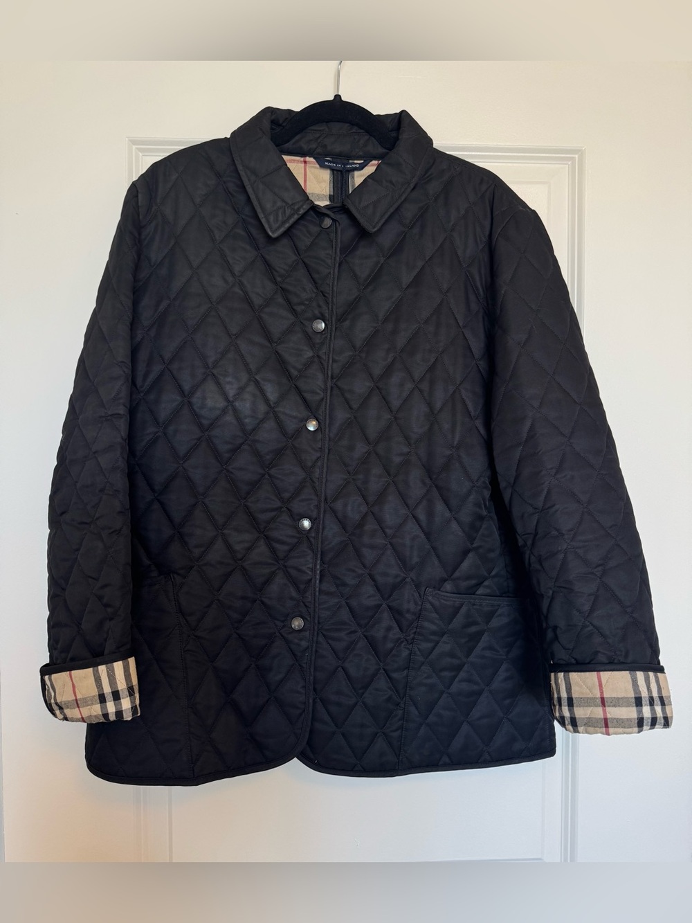 Burberry Black Quilted Puffer Jacket with Check Cuff Detail